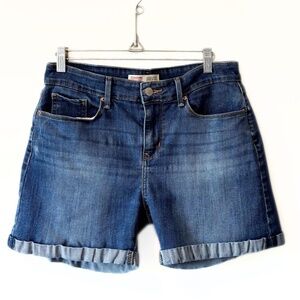 Signature Levi Strauss & Co. Mid-Rise Denim Shorts Size 28